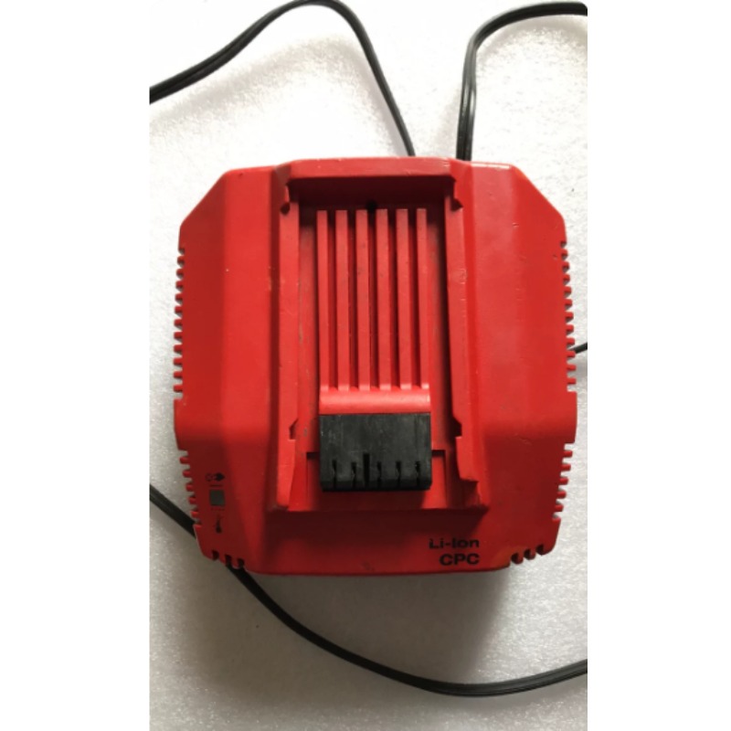 Cargador Rápido Multivoltaje C - Power Tools Voltage reseña y precio