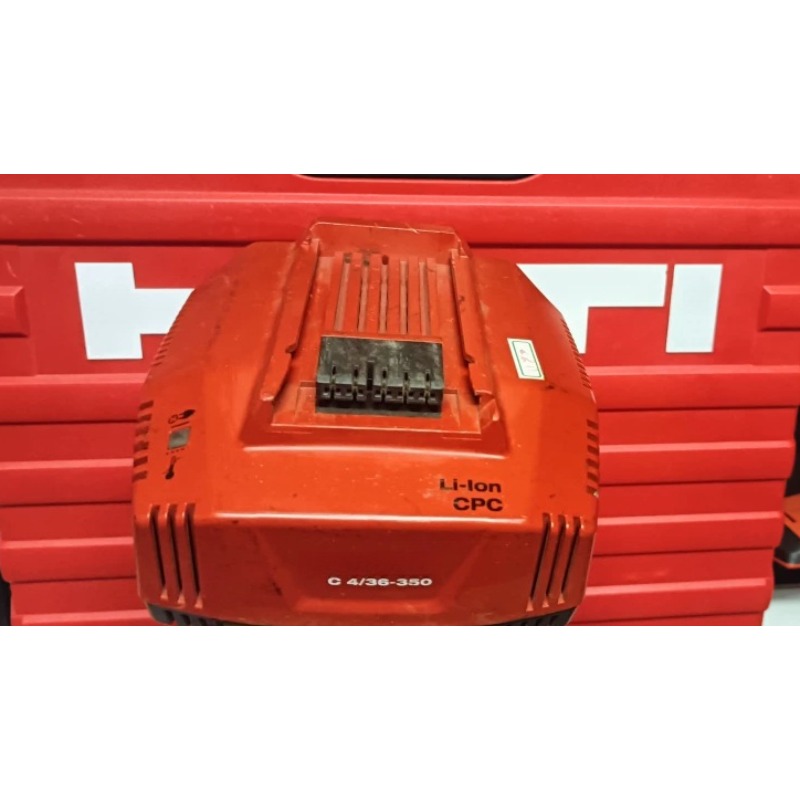 Cargador Rápido Multivoltaje C - Power Tools Voltage reseña y precio